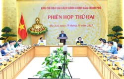 Thủ tướng: Trong lúc khó khăn này, cần khơi thông các nguồn lực, giảm chi phí cho người dân và doanh nghiệp