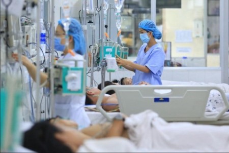 Chế độ phụ cấp đặc thù trong lĩnh vực y tế; hỗ trợ hằng tháng đối với nhân viên y tế thôn, tổ dân phố, cô đỡ thôn, bản