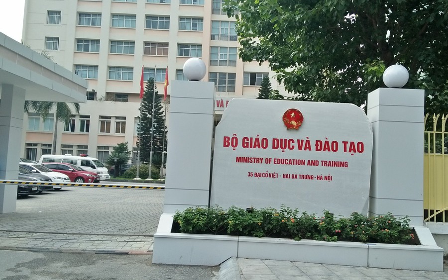 gd 17581608163247650258 0 42 1127 1845 crop 1758160825012468239743