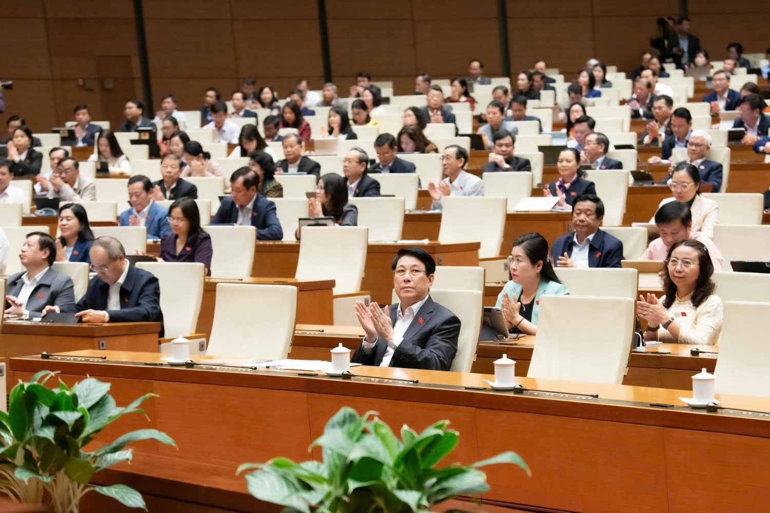 202512100852470251z7310746874683e204f056dfd1844bed5d47cb27e0cd7f 1765352990308 1765352990475534734142