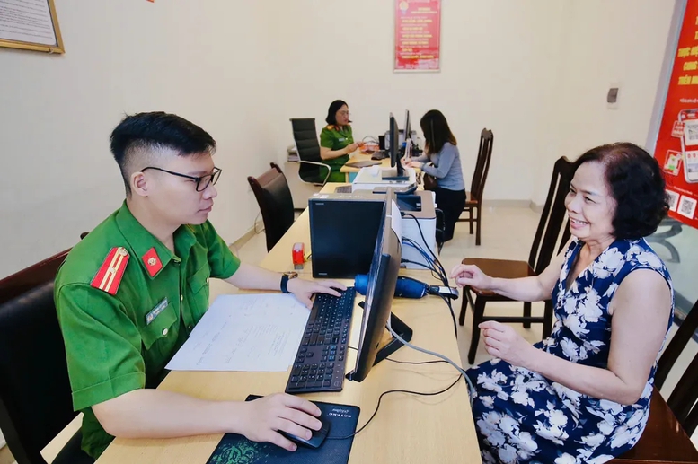 photo library 20251013154357 124c8c1a 6139 4053 9775 7a77b14580ca cong an phuong 4633 2583 jpg 17774845041971606439727 1777518787574 17775187879461955562551